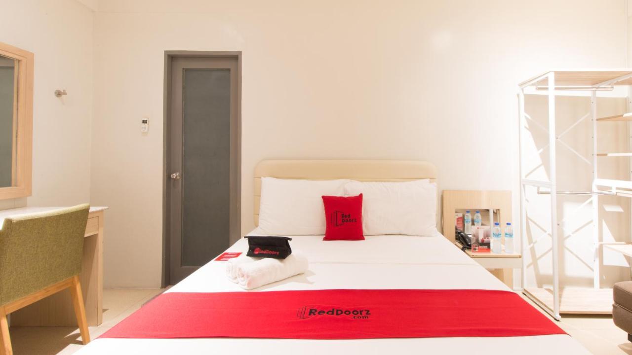 فندق Reddoorz @ General Segundo Avenue لواوْغ المظهر الخارجي الصورة