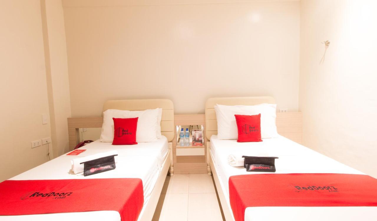 فندق Reddoorz @ General Segundo Avenue لواوْغ المظهر الخارجي الصورة