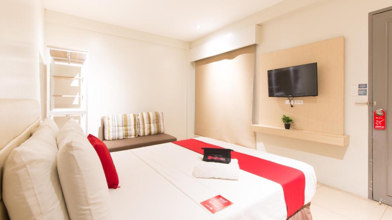 فندق Reddoorz @ General Segundo Avenue لواوْغ المظهر الخارجي الصورة