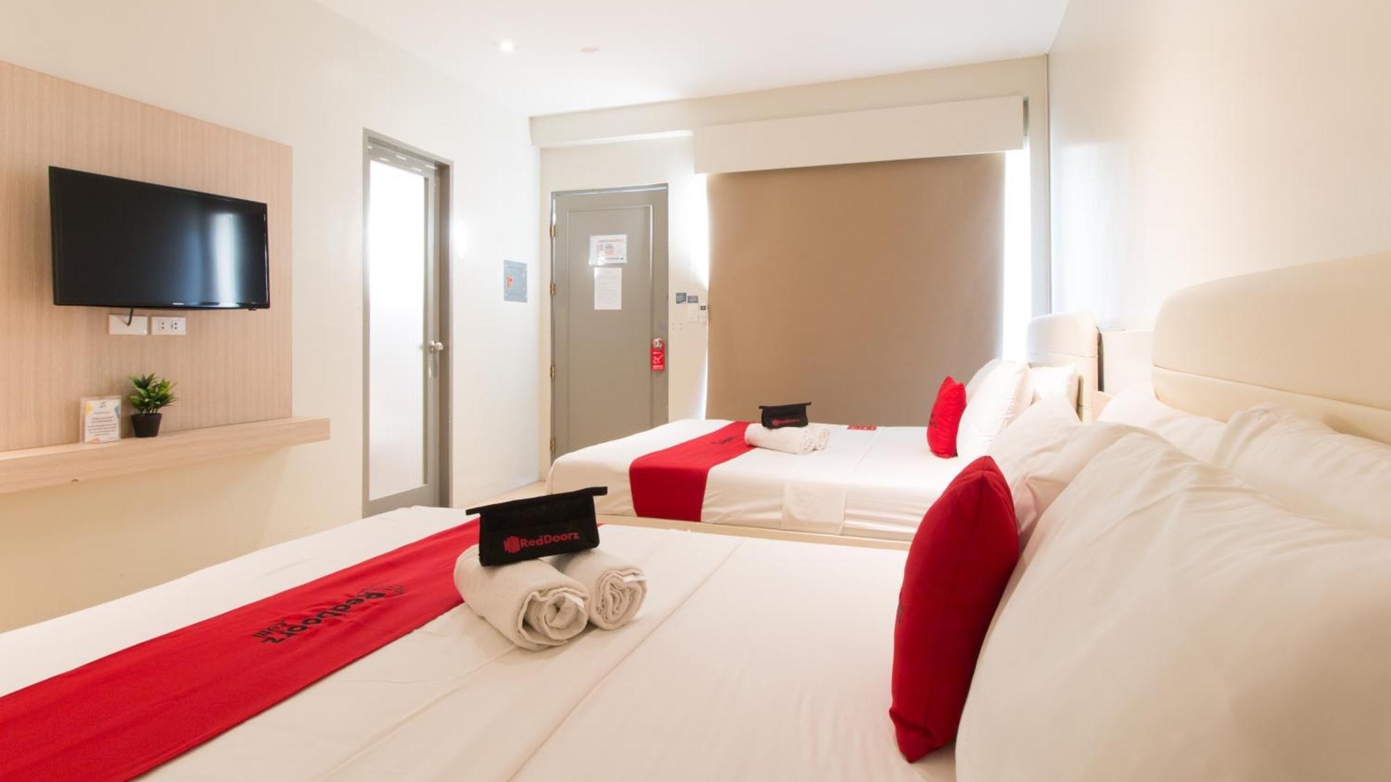 فندق Reddoorz @ General Segundo Avenue لواوْغ المظهر الخارجي الصورة