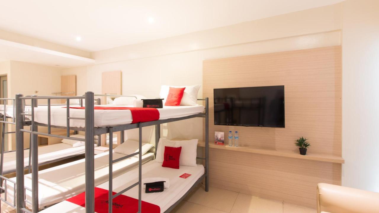 فندق Reddoorz @ General Segundo Avenue لواوْغ المظهر الخارجي الصورة